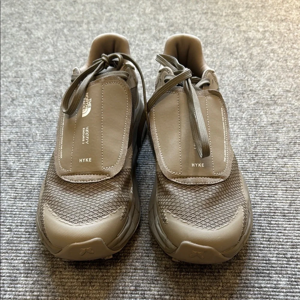 THE NORTH FACE x HYKE Vectiv Enduris III unisex 9 (men’s 8, women’s 9.5)